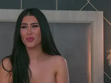 Stripchat Live Sex Cam of EmyLaveau