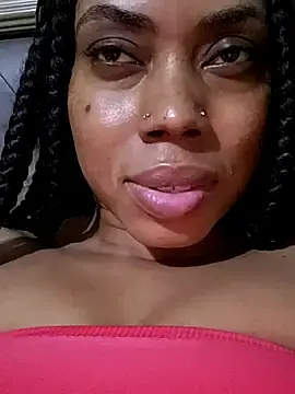 Stripchat Live Sex Cam of HONEYSWEETS_LIVE