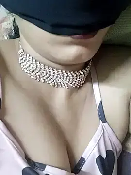 Stripchat Adult Webcam of Muslim_girl45