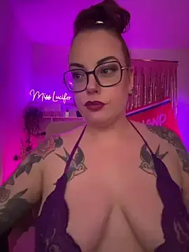 Stripchat Free Live Porn of Miss_Lucifer6