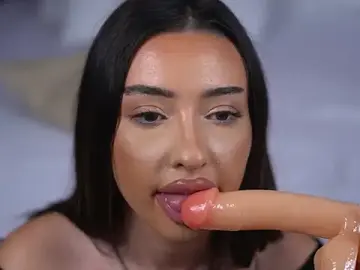 Stripchat Live Sex of NinaSecret