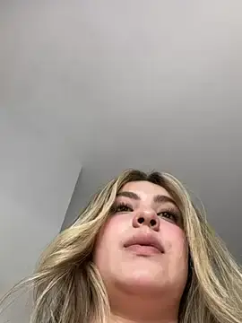 Stripchat Private Sex Chat of Cloee_Rainbow1
