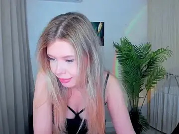 Stripchat Live Sex Cam of FollowLovee
