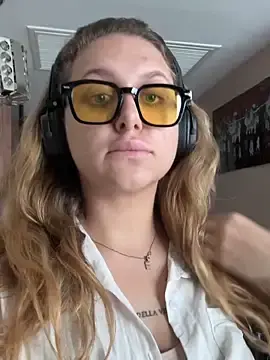Stripchat Best live sex cam show of ellielawsons