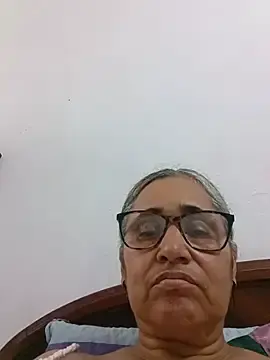 Stripchat Best Webcam of _candi