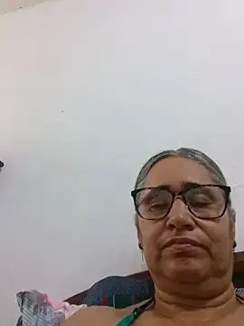 Stripchat Live Sex Cam of _candi