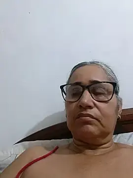 Stripchat Adult Webcam of _candi