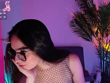 Stripchat Adult Webcam of Emmi_Roberts