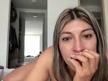 Stripchat Sex Cam of LunaBeya