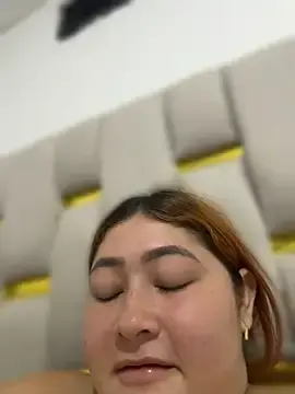 Stripchat Free Porn Cam of Rouse-Antonella_