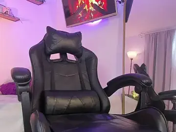 Stripchat Live Porn of AlaiaRogers