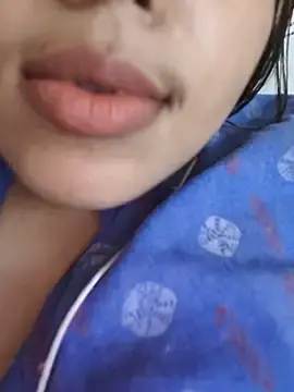 Stripchat Adult Video Chat of Cute-Simmi69
