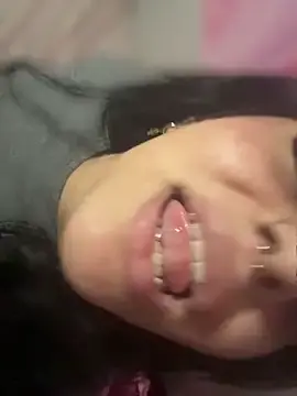 Stripchat Adult Webcams of ThickerThanYoBitch