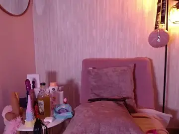 Stripchat Live Sex Cam of Kitty_madness
