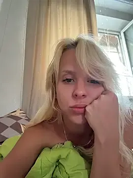 Stripchat Best live sex cam show of LikaCat