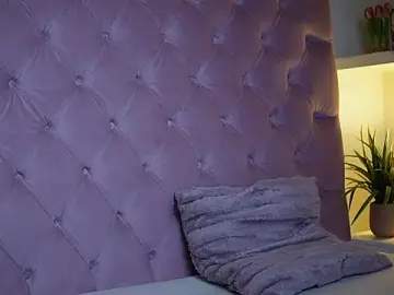 Stripchat Free Porn Cam of MaiaMini