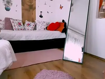 Stripchat Live Sex Cam of elacoquette