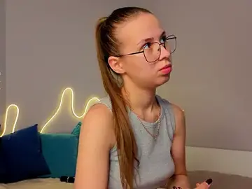 Stripchat Watch Live Sex Cams of Emma_dream_