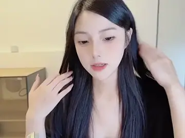 Stripchat Free Porn Cam of holo_love