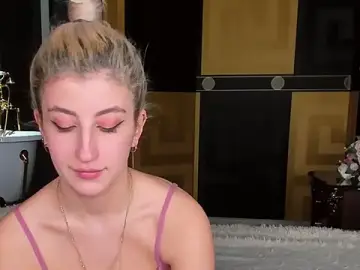 Stripchat Free Porn Cam of wawmom