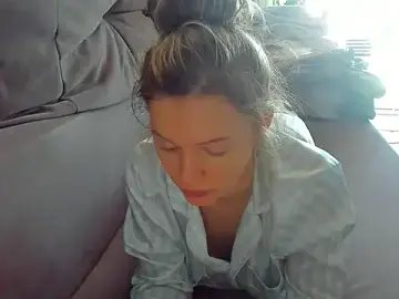 Stripchat Free Live Porn of foxy_blond