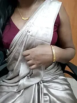 Stripchat Watch Live Sex Cams of Tamilmallu-duskygirl03