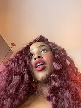 Stripchat Sex Cam of Ayla_Noir