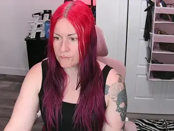 Stripchat Sex Cam of gennyrock