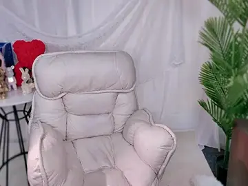 Stripchat Nude Webcam of MengLuo-1