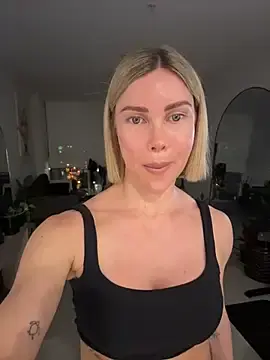 Stripchat Free Porn Cam of raeparks