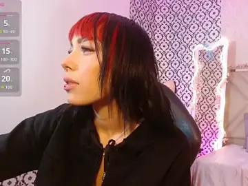 Stripchat Watch Live Sex Cams of Issa_tay1