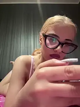 Stripchat Adult Webcam of SirenLisa69