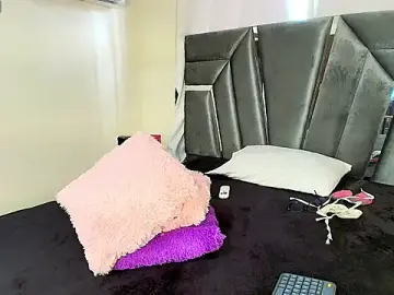 Stripchat Live Sex of MiniLove_01