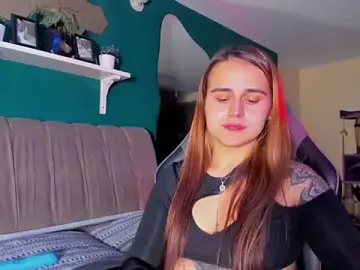 Stripchat Live Sex of evy_orange1