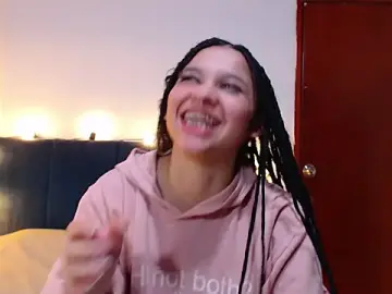 Stripchat Nude Webcam of Bitsy_Messy