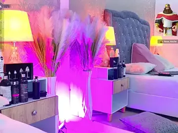 Stripchat Live Sex Cam of LiaTeylor