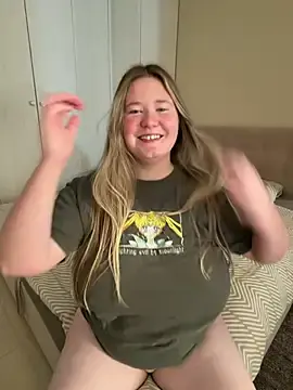 Stripchat Live Sex Cam of remirann_