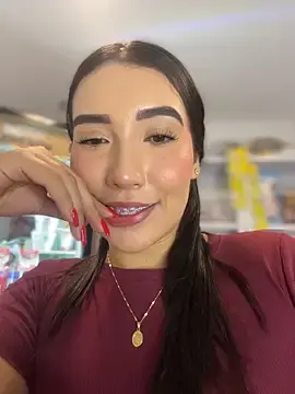 Stripchat Adult Webcam of melany_saenz