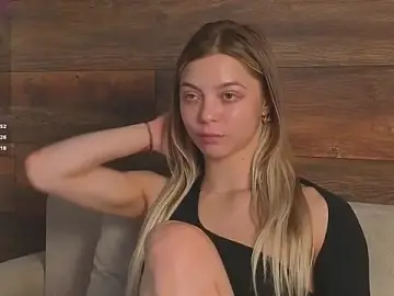 Stripchat Live Porn of EmilieLong