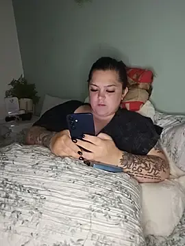 Stripchat Sex Chat of Saucy-Serenity