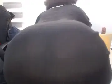 Stripchat Free Live Porn of Foxybrownxx1