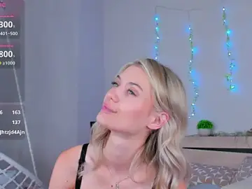 Stripchat Live Sex Cam of Cherry_Price