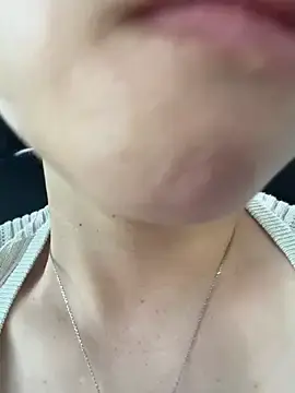 Stripchat Watch Live Sex Cams of Iridessa-