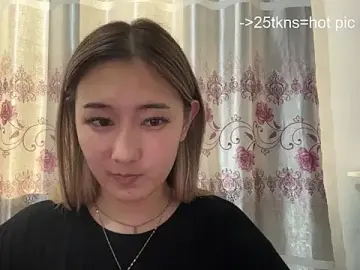 Stripchat Free Live Porn of CloudyClamber