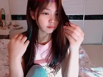 Stripchat Free Live Porn of Miu1_girl