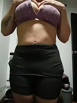 Stripchat Live Sex Cam of tiffani__love