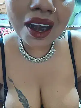 Stripchat Watch Live Sex Cams of YR-SHIVANI