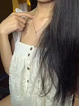 Stripchat Adult Webcam of Nhinhi18