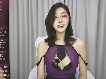 Stripchat Live Sex Cam of benben-0808