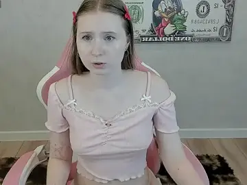 Stripchat Sex Cam of LiliTiny